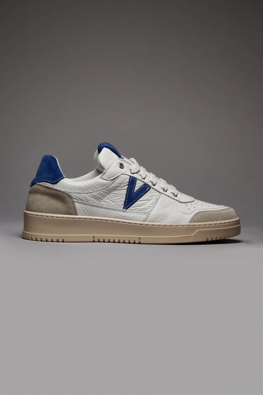 V2 SNEAKERS WHITE WITH SUEDE BACK AND BLUE INSERT ROYAL BLUE