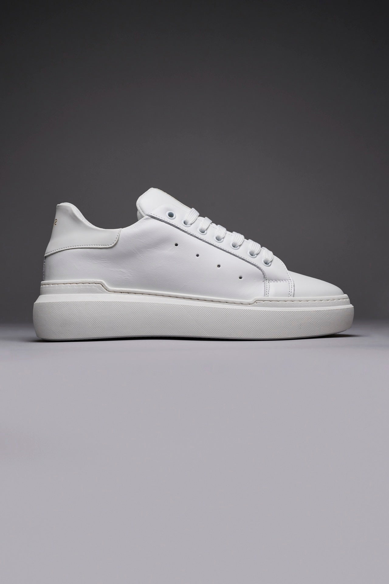 V2 SNEAKERS - VEGA WHITE PETRO SNEAKERS CON SUOLA ALTA