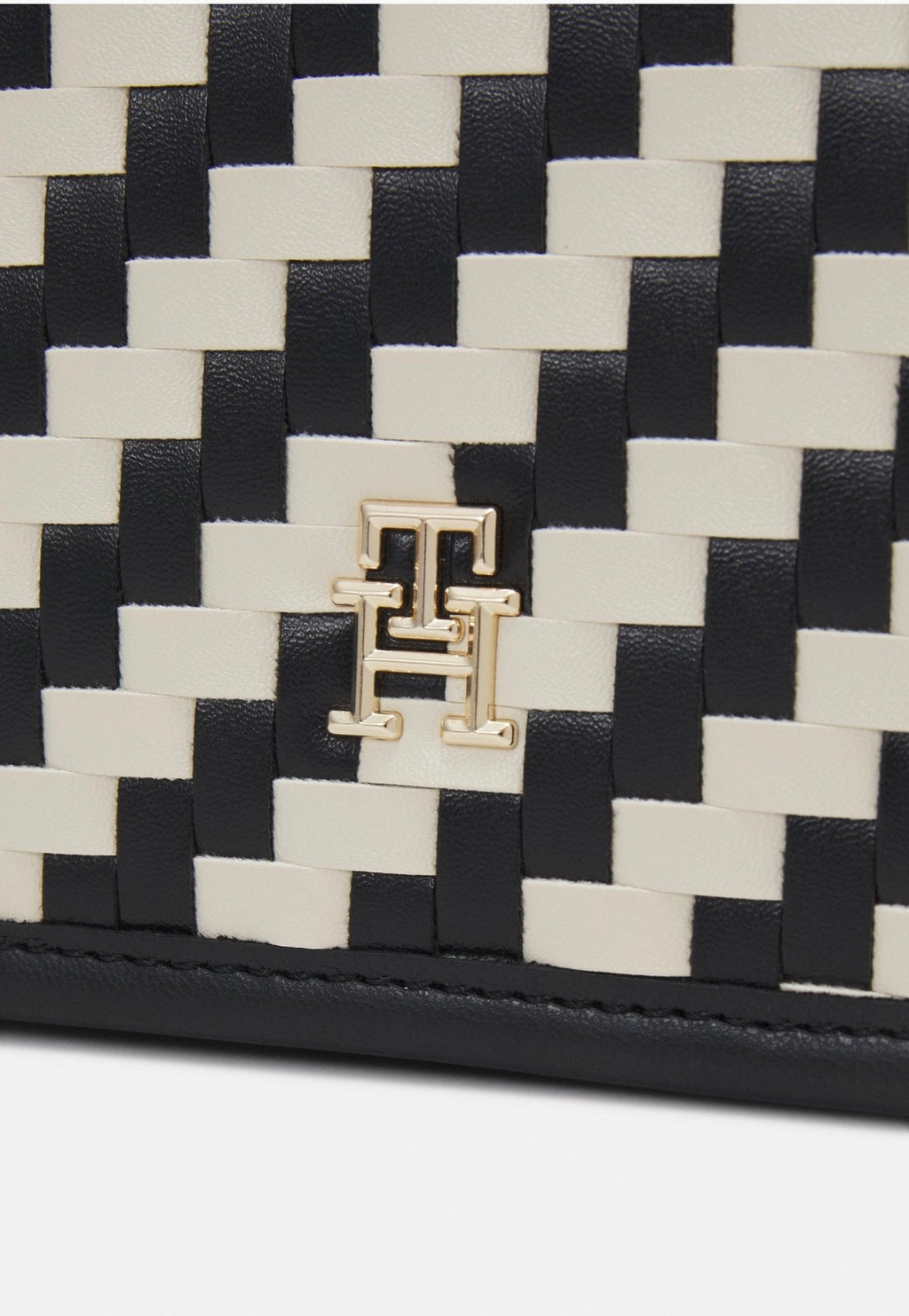 TOMMY HILFIGER BORSA A TRACOLLA NERA