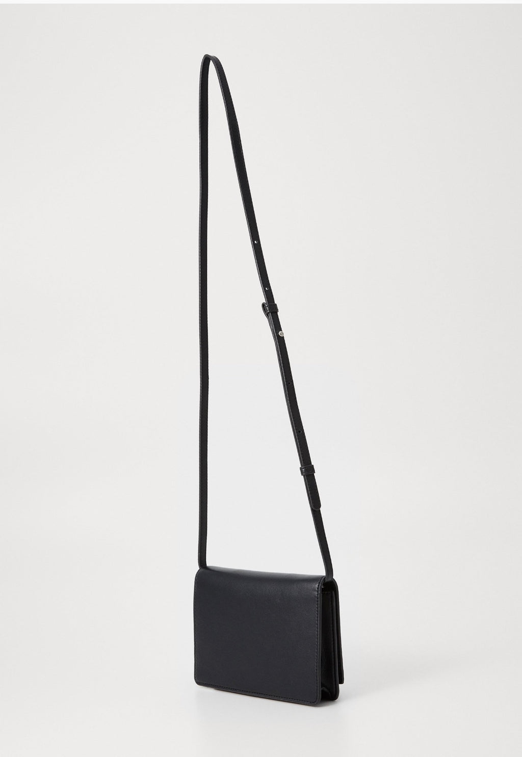 CALVIN KLEIN BORSA NERA
BORSA A TRACOLLA HARDWARE CON PATTINA