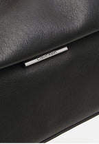 CALVIN KLEIN BORSA NERA CON TRACOLLA ARGENTO 
LINEAR SHOULDER BAG SM PEBBLE