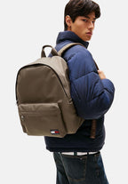 ZAINO TOMMY JEANS TJM ESS DAILY DOME BACKPACK BEIGE