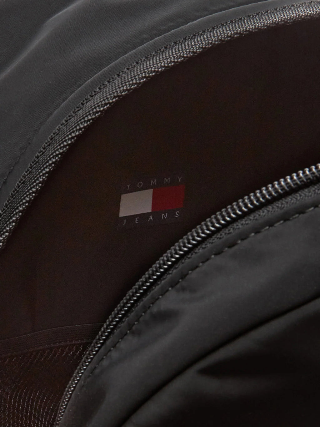 ZAINO TOMMY JEANS TJM URBAN BACKPACK NERO